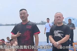 还不够❓西媒：拜仁愿冬窗1亿欧求购阿劳霍，但他是巴萨的非卖品